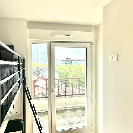 Privees Dans Un De 4 Pieces Homestay Alfortville